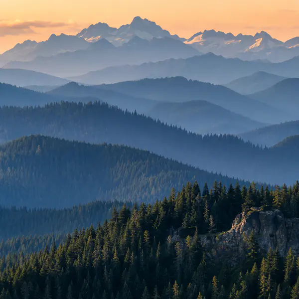 Telephoto Landscape photographic style example.